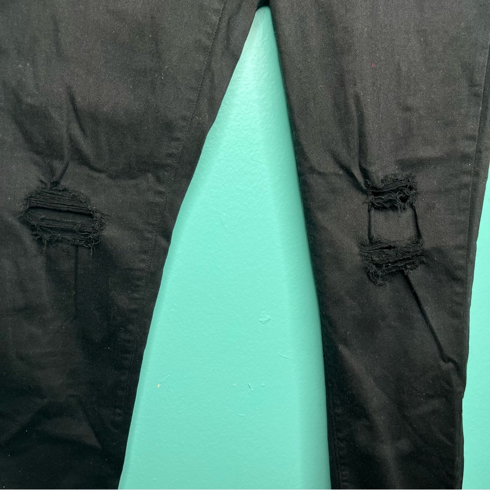 Uniqlo Black Ripped skinny Jeans - Picture 5 of 9